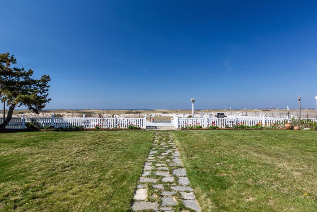 East Harbour Motel Провинстаун Экстерьер фото